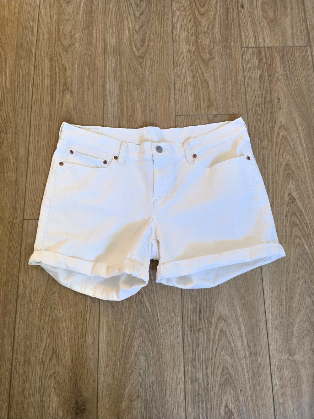 Levi's White Rolled-Hem Denim Shorts